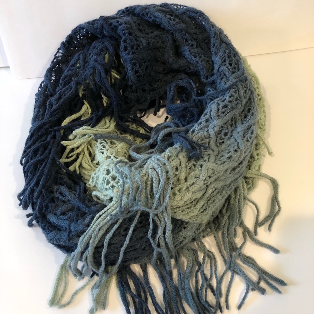 Infinity scarf